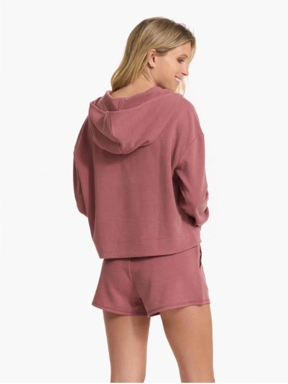 Vuori Bayview Thermal Hoodie And Shorts Set In Rosewood Size M Lounge Athletic